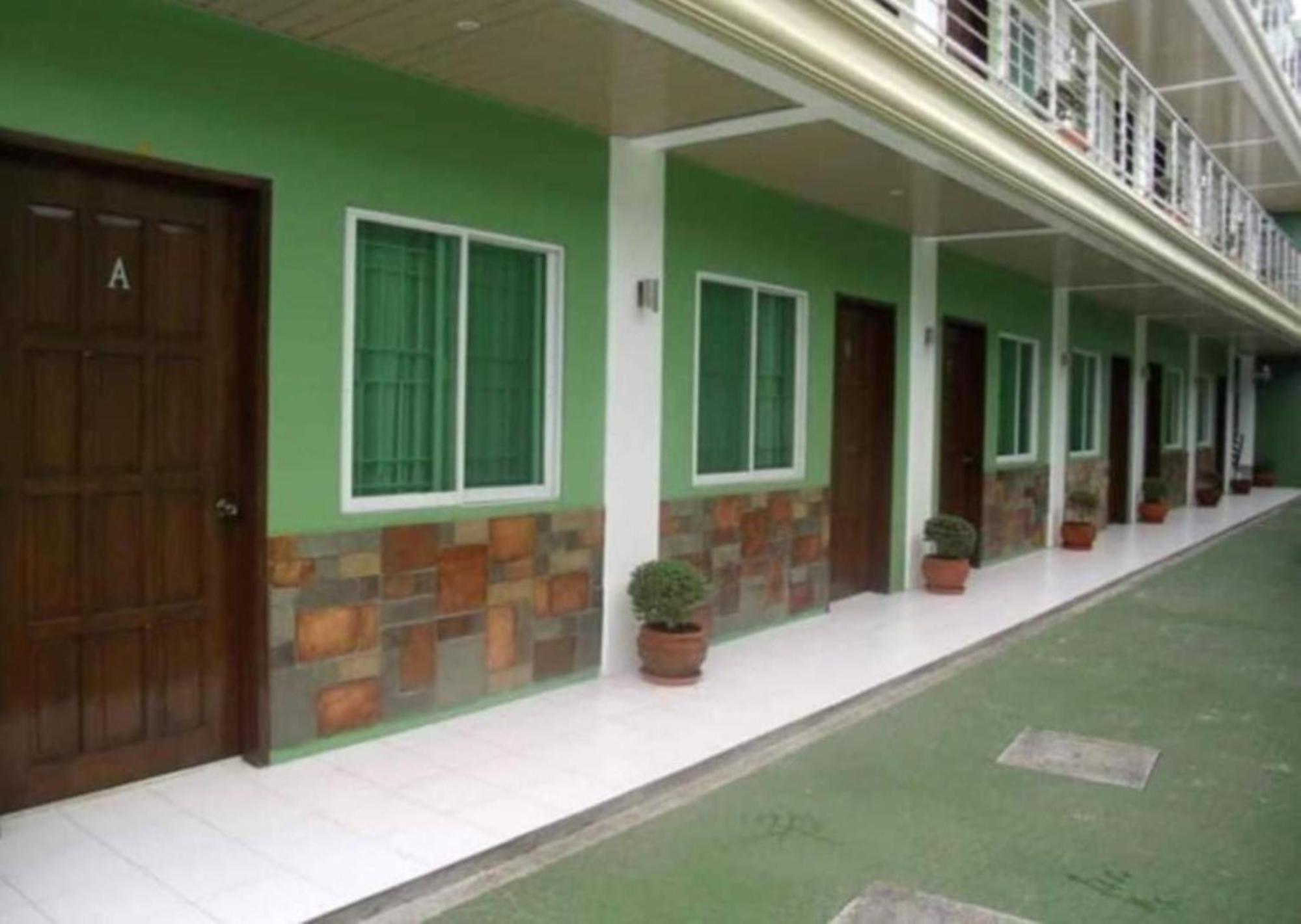 Reddoorz At Sta Cruz Naga City Ngoại thất bức ảnh